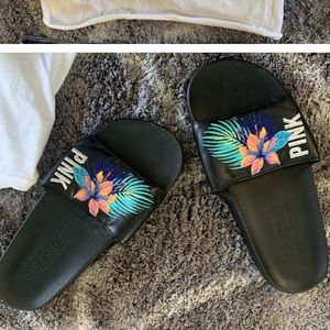 VS PINK Tropical slides 😊💕
